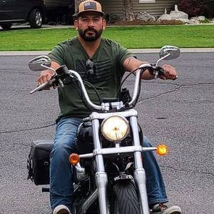 Meet your Posher, Eric